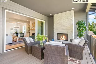 22998 Bland Cir, West Linn, OR 97068 - Photo 8