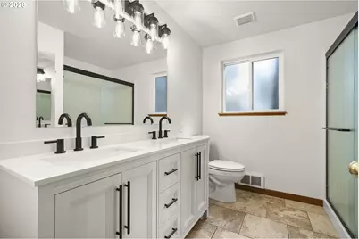 14485 Mountain View Loop, Sisters, OR 97759 - Photo 16