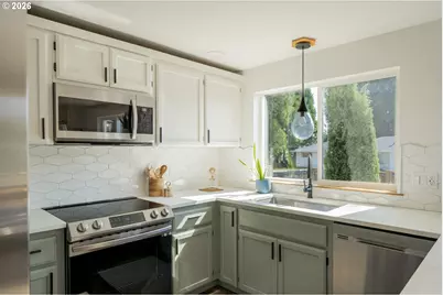4360 SW Plumeria Way, Beaverton, OR 97078 - Photo 16