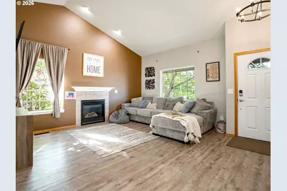 1824 NW Poppy Hills Dr, McMinnville, OR 97128 - Photo 8