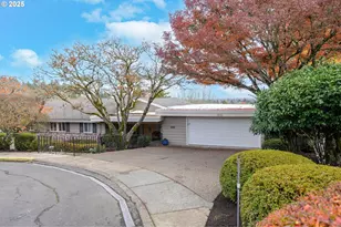 915 NW Westwood Pl, Corvallis, OR 97330 - Photo 2