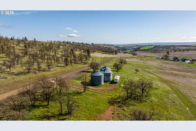 81127 Rail Hollow Rd, Dufur, OR 97021 - Photo 24