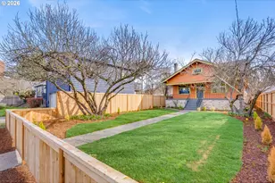 2534 SE 18th Ave, Portland, OR 97202 - Photo 2