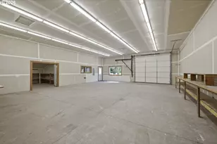 31613 Pruett Rd, Eugene, OR 97405 - Photo 38