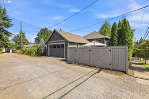 1716 4th Ave, West Linn, OR 97068 - Photo 6