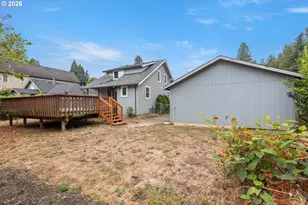 9635 N Pier Park Pl, Portland, OR 97203 - Photo 32