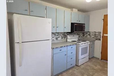 1035 Pacific Ave, Coos Bay, OR 97420 - Photo 16