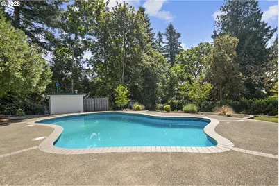 2710 SW Maple Ln, Portland, OR 97225 - Photo 22