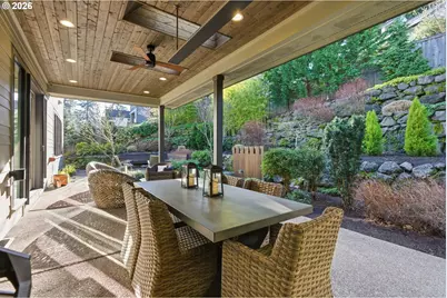 2123 S Military Rd, Portland, OR 97219 - Photo 38