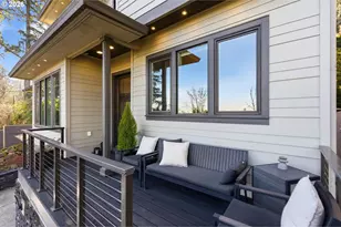 2123 S Military Rd, Portland, OR 97219 - Photo 8