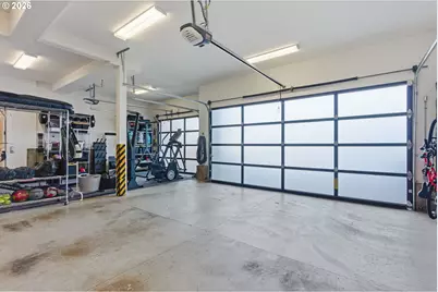 2123 S Military Rd, Portland, OR 97219 - Photo 36