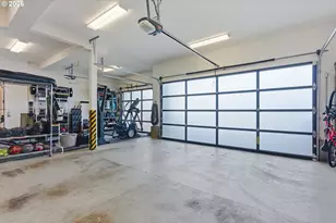 2123 S Military Rd, Portland, OR 97219 - Photo 36