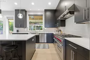 2123 S Military Rd, Portland, OR 97219 - Photo 18