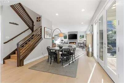 2123 S Military Rd, Portland, OR 97219 - Photo 20