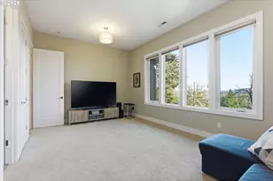 2123 S Military Rd, Portland, OR 97219 - Photo 22