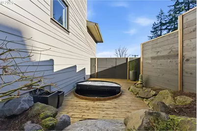 2123 S Military Rd, Portland, OR 97219 - Photo 38