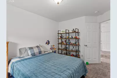 12516 SE Madison St, Portland, OR 97233 - Photo 32