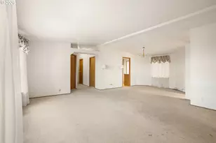 3700 Babcock Ln, Eugene, OR 97401 - Photo 8