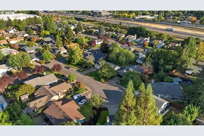 2466 Erin Way, Eugene, OR 97408 - Photo 38