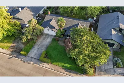 2466 Erin Way, Eugene, OR 97408 - Photo 40