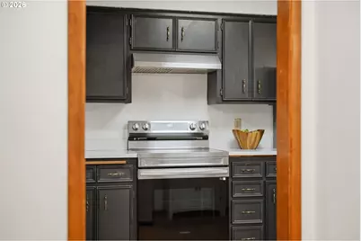 2466 Erin Way, Eugene, OR 97408 - Photo 18