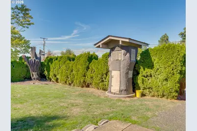 205 E 3rd St, Amity, OR 97101 - Photo 28
