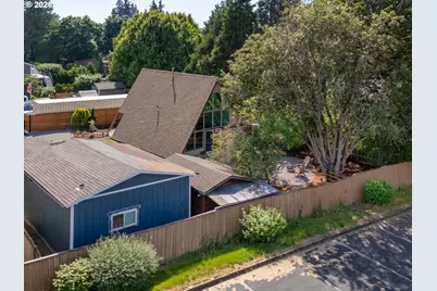 4254 SE Bentley St, Hillsboro, OR 97123 - Photo 36
