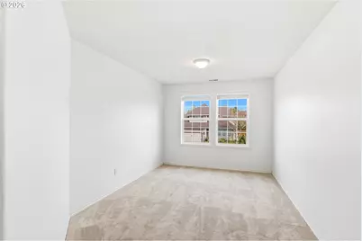 331 NE Hillwood Dr, Hillsboro, OR 97124 - Photo 14