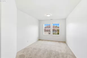 331 NE Hillwood Dr, Hillsboro, OR 97124 - Photo 14