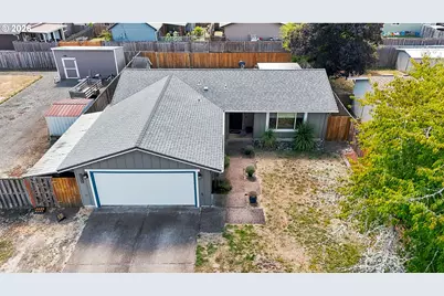 2033 W Bryant Ave, Cottage Grove, OR 97424 - Photo 4