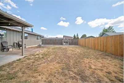 2033 W Bryant Ave, Cottage Grove, OR 97424 - Photo 22