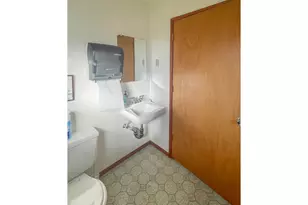 37 NE Mary Ann Ln, Roseburg, OR 97470 - Photo 40