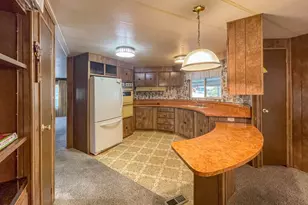 37 NE Mary Ann Ln, Roseburg, OR 97470 - Photo 10