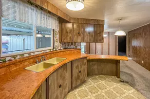 37 NE Mary Ann Ln, Roseburg, OR 97470 - Photo 12