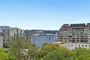 300 NW 8th Ave, Portland, OR 97209 - Photo 32