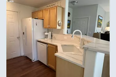 14721 SW Beard Rd #101, Beaverton, OR 97007 - Photo 6