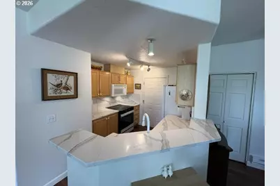 14721 SW Beard Rd #101, Beaverton, OR 97007 - Photo 4