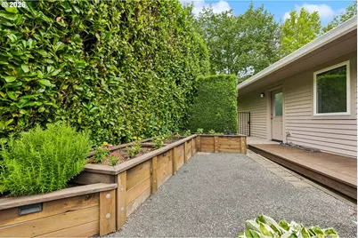7883 SW Linden Rd, Portland, OR 97225 - Photo 42