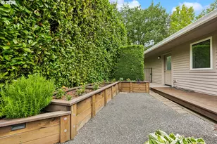 7883 SW Linden Rd, Portland, OR 97225 - Photo 42