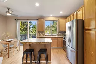 20263 Hoodview Ave, West Linn, OR 97068 - Photo 12