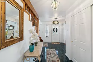 805 Lisa Pl, Coos Bay, OR 97420 - Photo 16