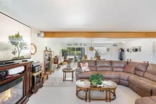 805 Lisa Pl, Coos Bay, OR 97420 - Photo 2