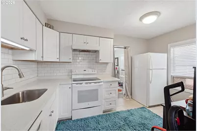 320 High St, Oregon City, OR 97045 - Photo 34