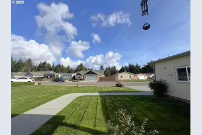 63408 Nathan Dr, Coos Bay, OR 97420 - Photo 8
