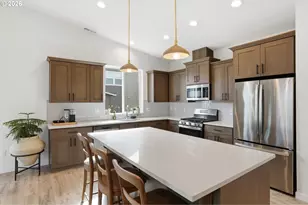 11664 SE Crown Pt Wy, Happy Valley, OR 97086 - Photo 4