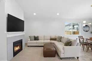 11664 SE Crown Pt Wy, Happy Valley, OR 97086 - Photo 12