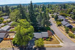 13070 SW Edgewood St, Portland, OR 97225 - Photo 36