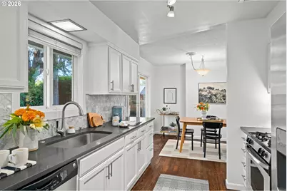 13070 SW Edgewood St, Portland, OR 97225 - Photo 14