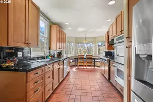 1002 W 11th St, The Dalles, OR 97058 - Photo 12