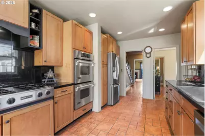 1002 W 11th St, The Dalles, OR 97058 - Photo 18